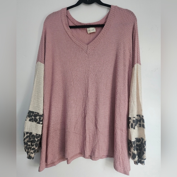 Lovely Melody Pink V-Neck Sweater with Leopard Print Sleeves - Picture 4 of 4